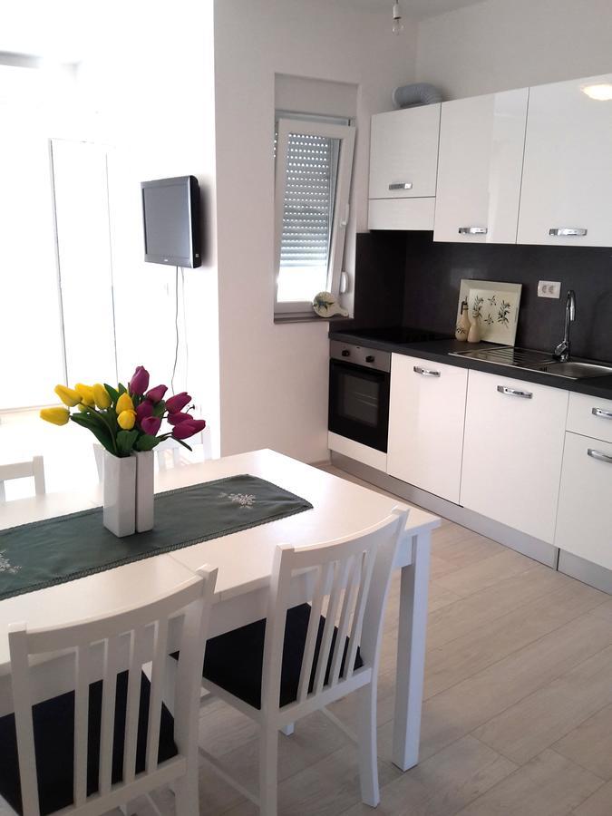Atena Zaton Apartamento Nin Exterior foto